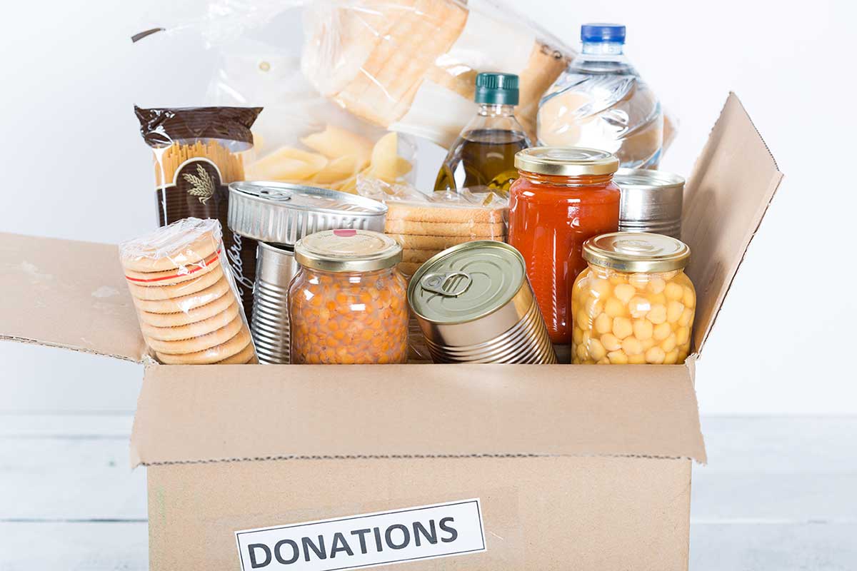 Thanksgiving: How to Start A Food Drive For Your Community Association